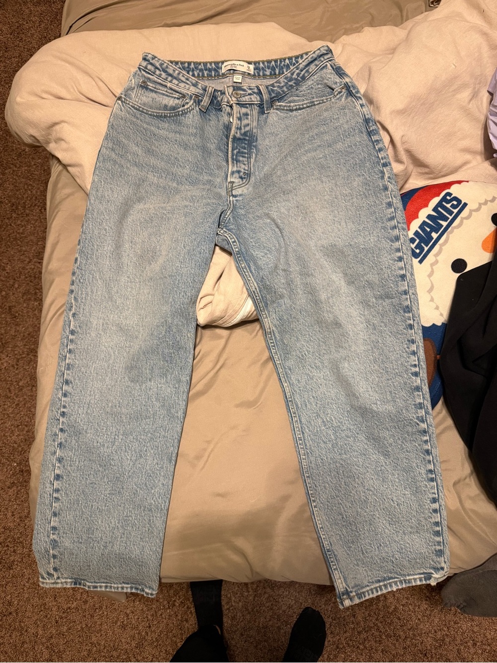 Abercrombie & Fitch Light Blue Relaxed Fit Women’s Jeans